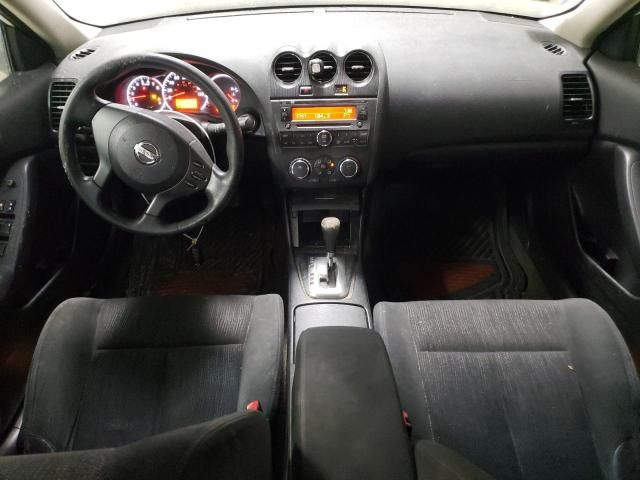 2010 Nissan Altima Base