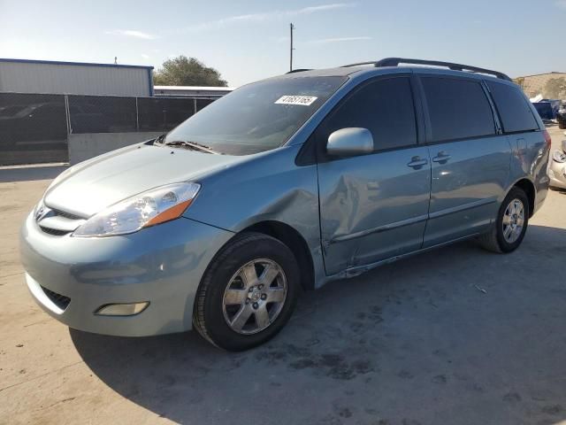 2006 Toyota Sienna XLE