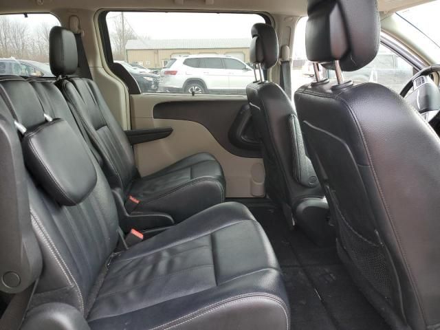 2015 Chrysler Town & Country Touring