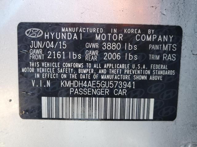 2016 Hyundai Elantra SE