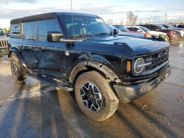 2023 Ford Bronco Base