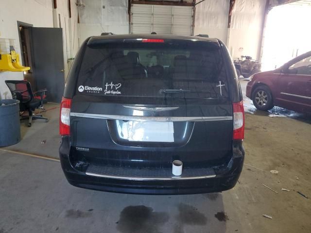 2013 Chrysler Town & Country Touring