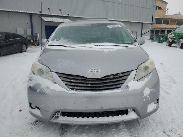 2012 Toyota Sienna XLE