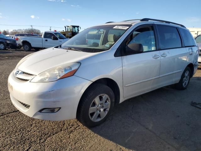 2006 Toyota Sienna XLE