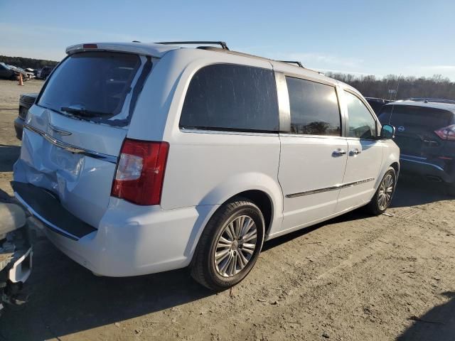 2016 Chrysler Town & Country Touring L