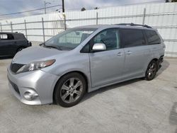 Toyota Sienna Vehiculos salvage en venta: 2014 Toyota Sienna Sport