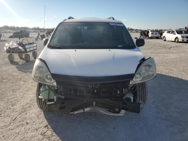 2005 Toyota Sienna CE