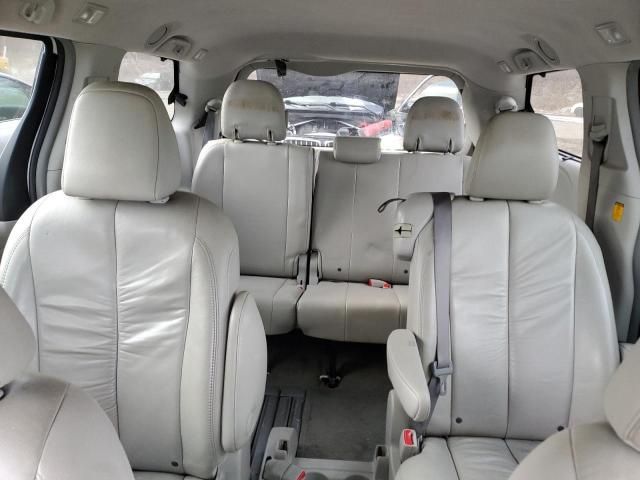 2011 Toyota Sienna XLE