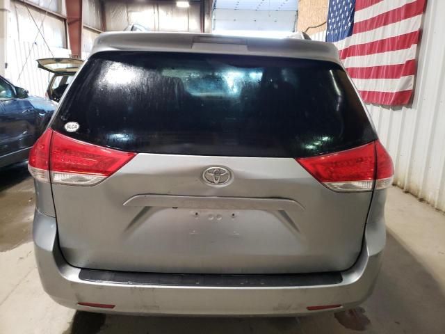 2011 Toyota Sienna XLE