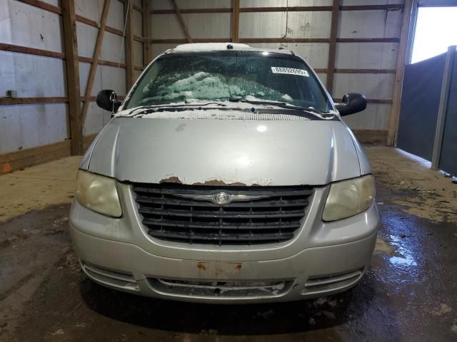 2005 Chrysler Town & Country