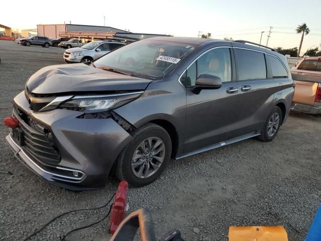 2023 Toyota Sienna XLE