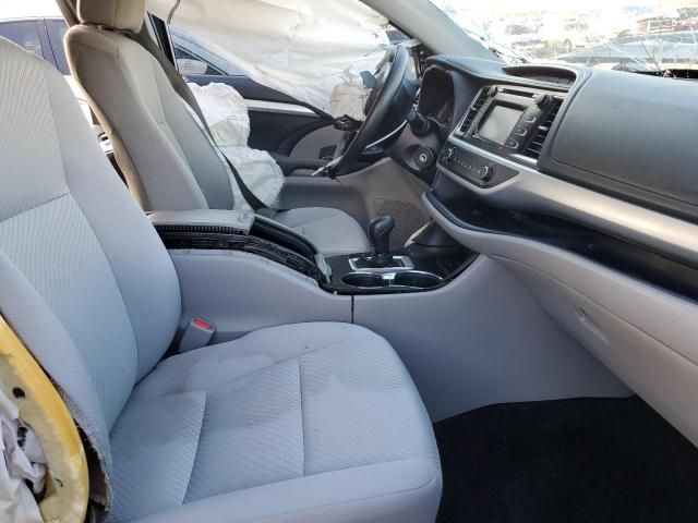 2019 Toyota Highlander LE