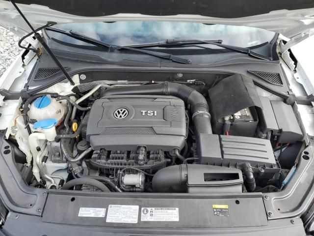 2017 Volkswagen Passat SEL Premium