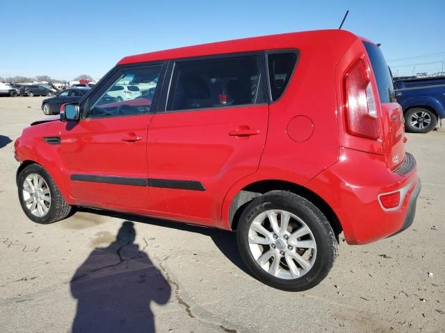 2013 KIA Soul +