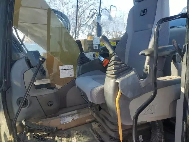 2016 Caterpillar Excavator