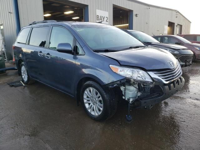 2016 Toyota Sienna XLE