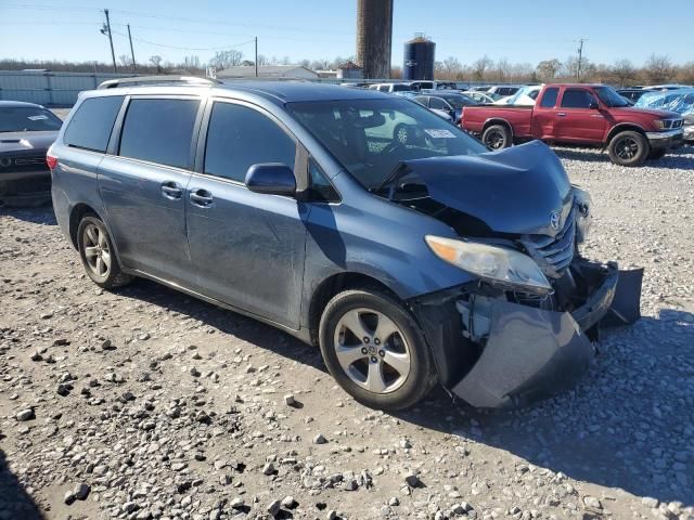 2015 Toyota Sienna LE