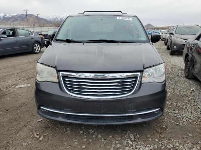 2016 Chrysler Town & Country Touring