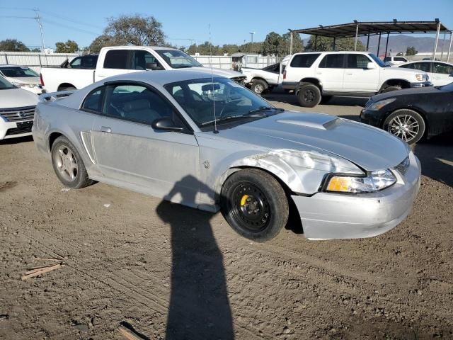 2004 Ford Mustang