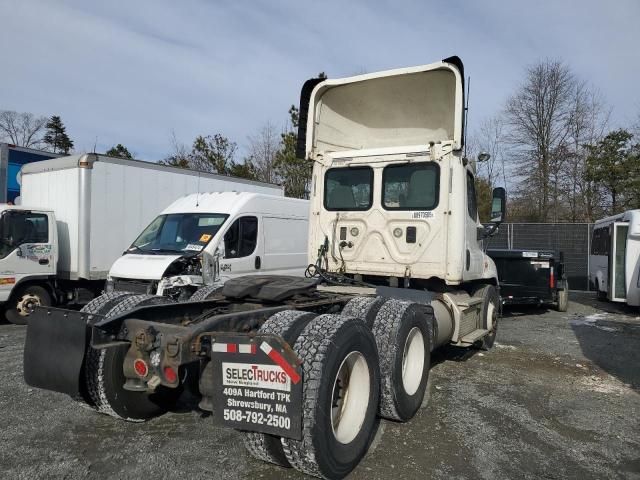 2015 Freightliner Cascadia 125