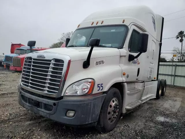 2018 Freightliner Cascadia 125