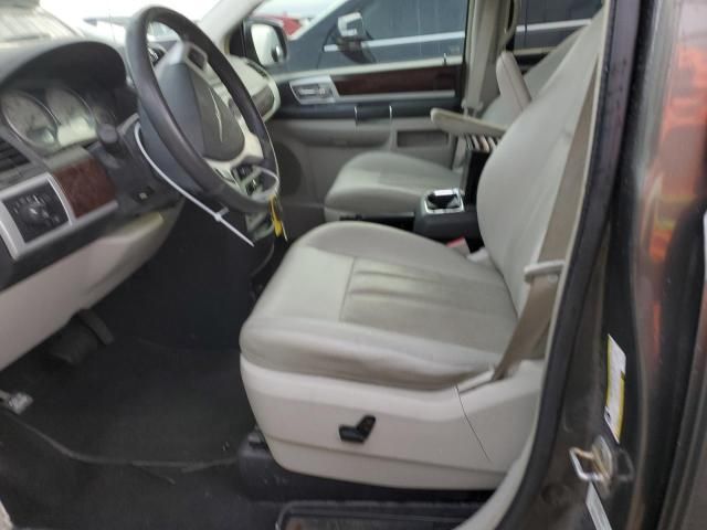 2010 Chrysler Town & Country Touring Plus