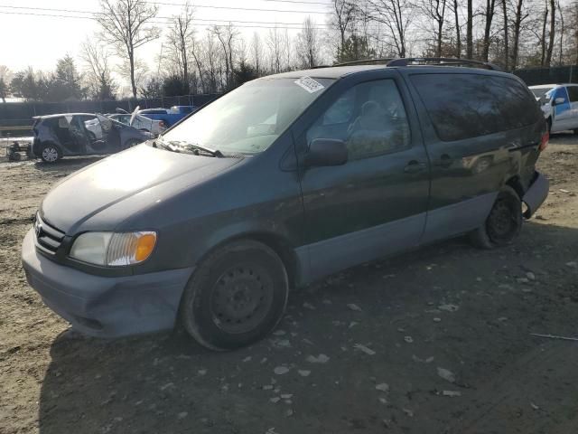 2003 Toyota Sienna CE