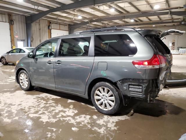 2014 Toyota Sienna LE