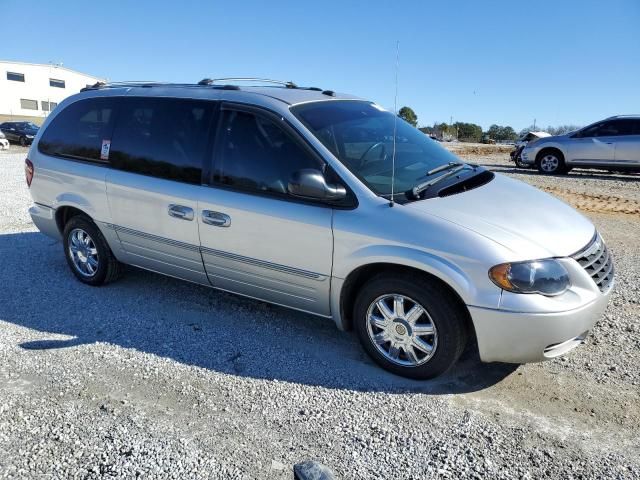 2005 Chrysler Town & Country Limited