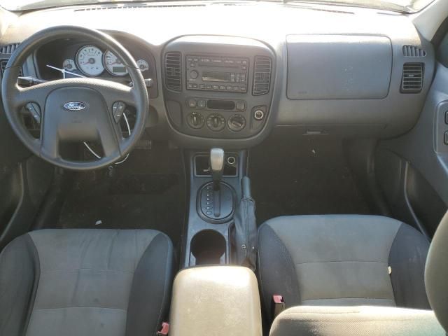 2005 Ford Escape XLS