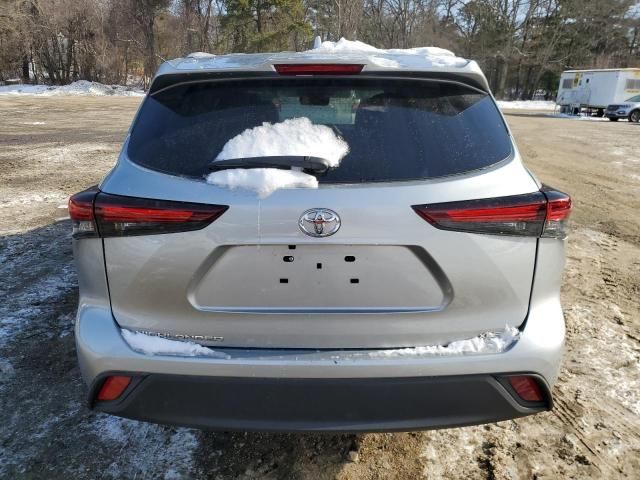 2024 Toyota Highlander LE