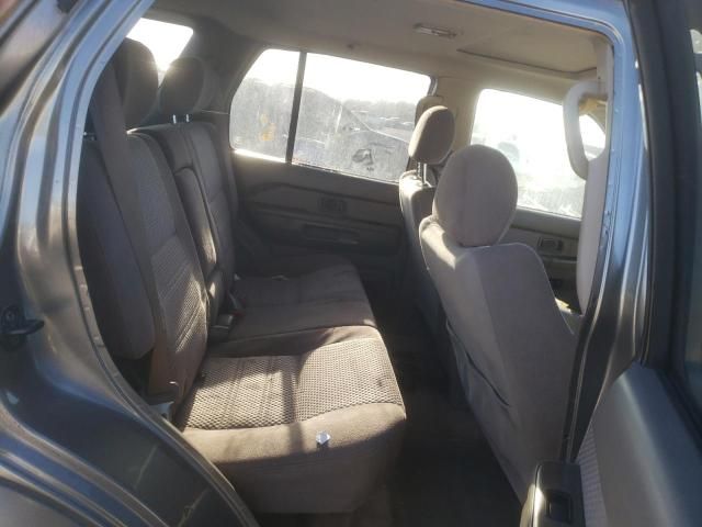 2004 Nissan Pathfinder LE