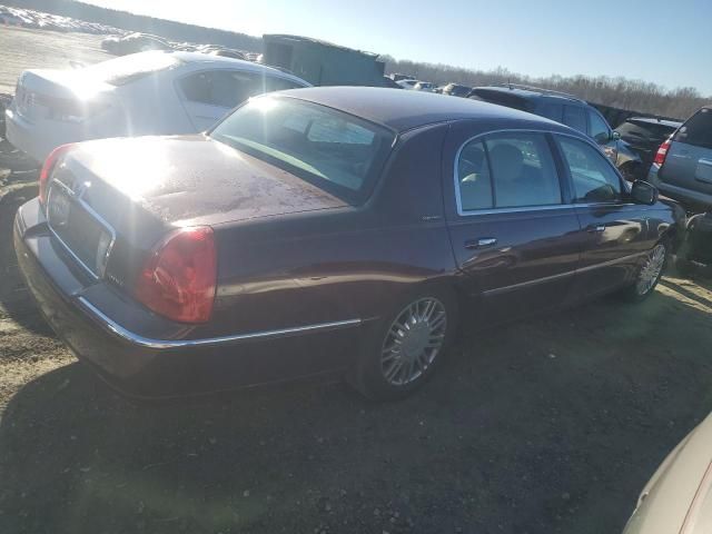 2008 Lincoln Town Car Signature Long Wheelbase