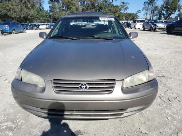 1999 Toyota Camry LE