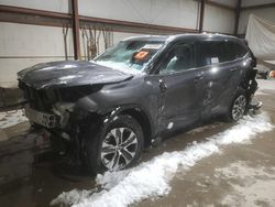 Salvage cars for sale from Copart Leroy, NY: 2022 Toyota Highlander XLE