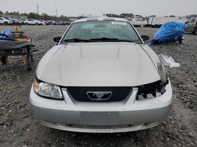 2003 Ford Mustang