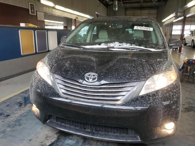 2016 Toyota Sienna XLE