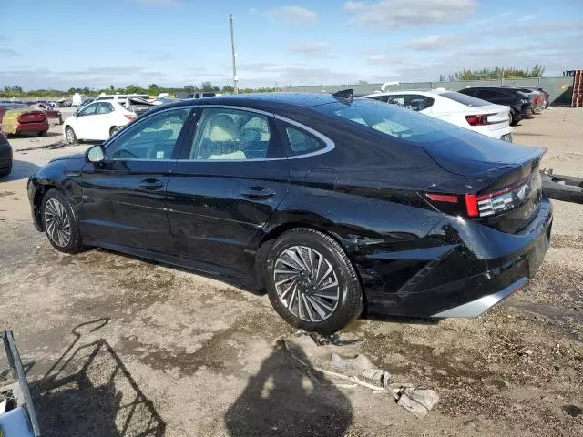 2024 Hyundai Sonata Hybrid