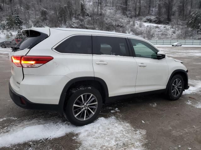 2019 Toyota Highlander SE