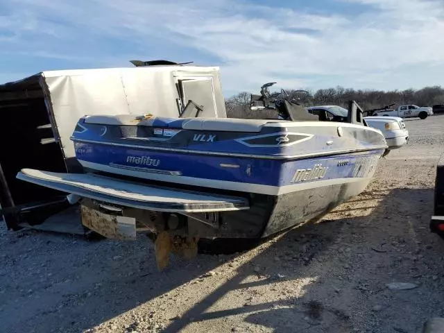 2011 Malibu Boat