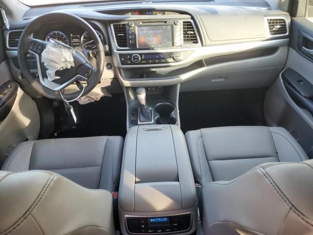 2019 Toyota Highlander SE