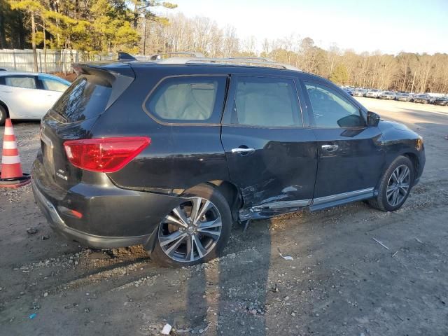 2020 Nissan Pathfinder Platinum