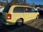 2009 Chrysler Town & Country LX