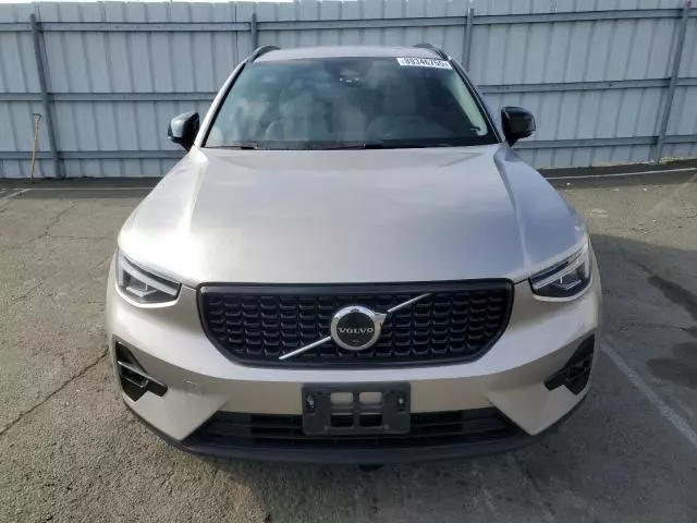 2023 Volvo XC40 Plus