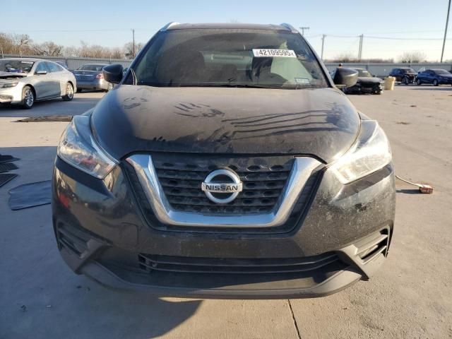 2019 Nissan Kicks S