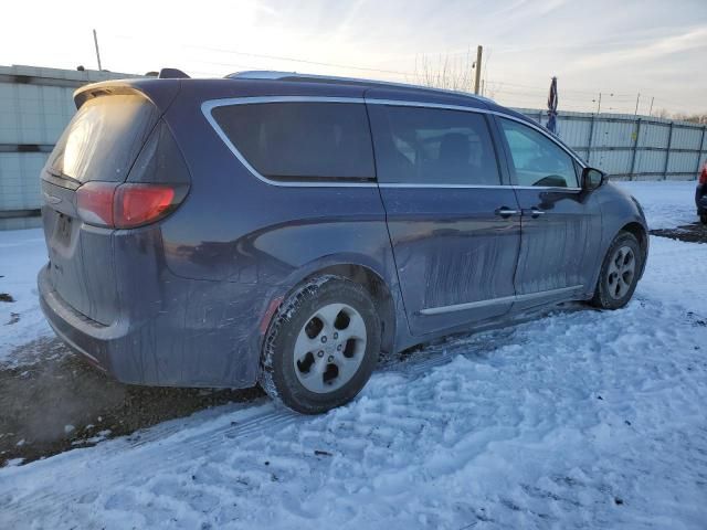 2017 Chrysler Pacifica Touring L Plus