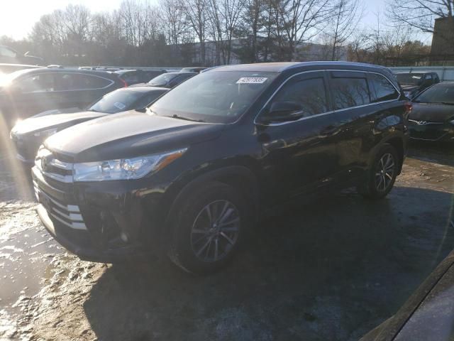 2019 Toyota Highlander SE