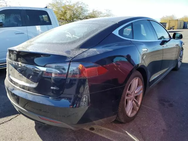 2015 Tesla Model S 85D