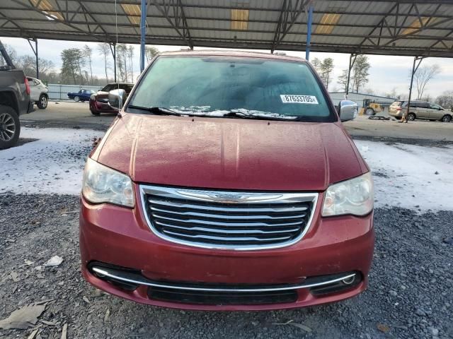 2012 Chrysler Town & Country Touring L