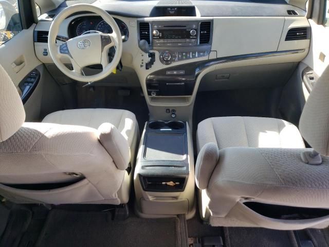 2014 Toyota Sienna LE